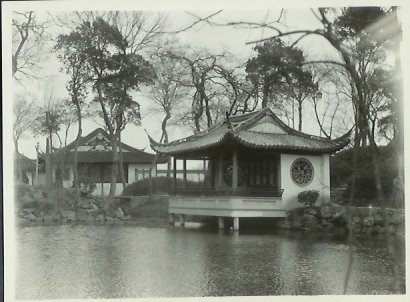 click to view full size: 6131625245.jpg